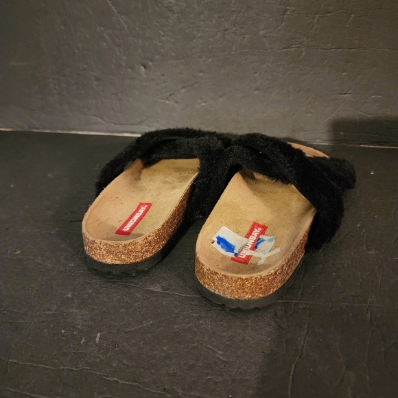 Unionbay Marlee Faux Fur Upper Sandals Size 6M - Picture 5 of 7